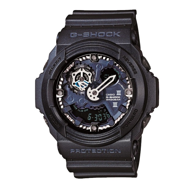 Часы CASIO GA-300A-2A Часы CASIO GA-300A-2AG-CLASSIC<br>Аналого-цифровая fashion-модель в корпусе темно-синий металлик обладает несвойственным джишокам дизайном, в котором легко считывается отсылка к механическим скелетонам. Отличная модель на каждый день, в джишоковой классификации, эту модель, пожалуй, можно отнести к классической.
<br>
<br>Как и все джишоки, модель является ударопрочной, водонепроницаемой, а также защищена от влияния магнитный полей, что позволяет достигать точности в ±20 сек. в месяц.<br>