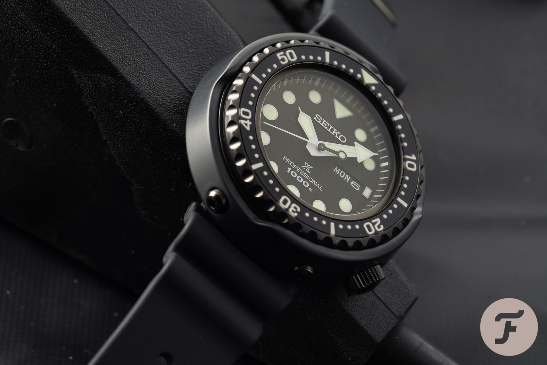 Японские часы Seiko S23631J1