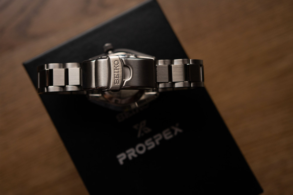 Японские часы Seiko SPB083J1