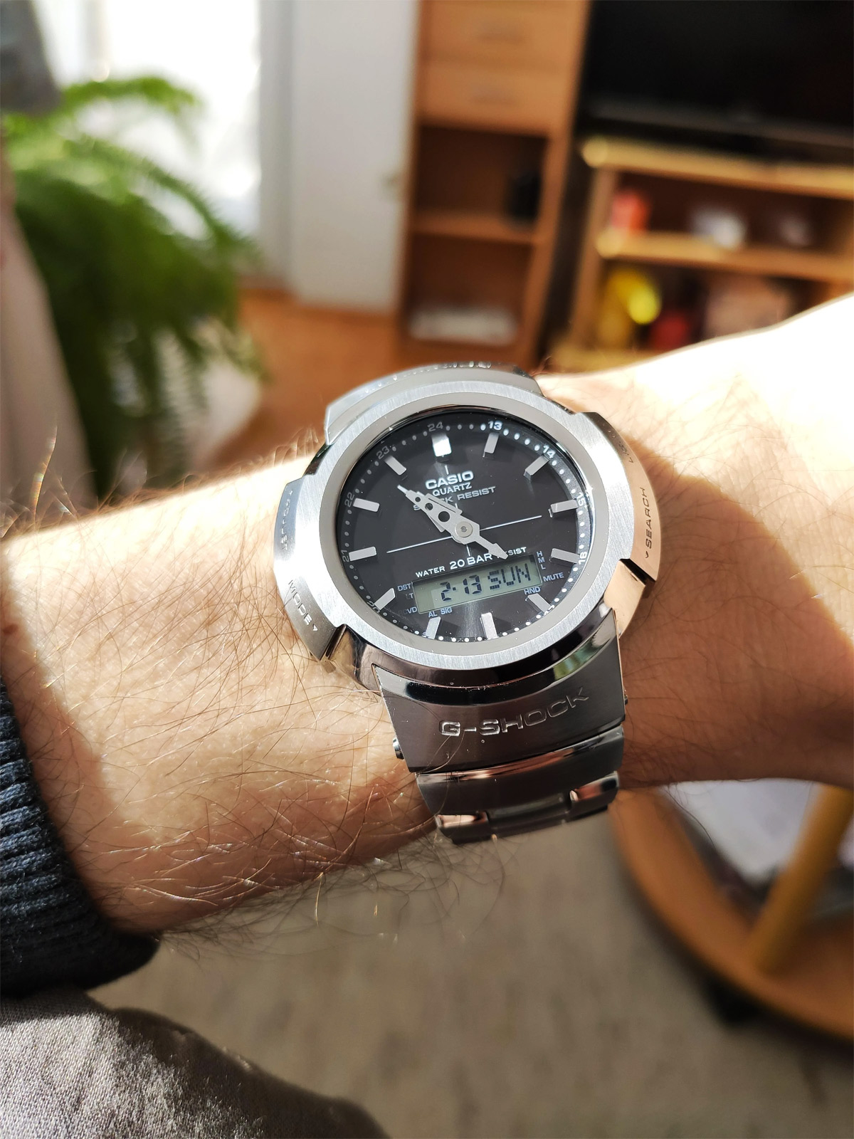 G-SHOCK AWM-500D-1A