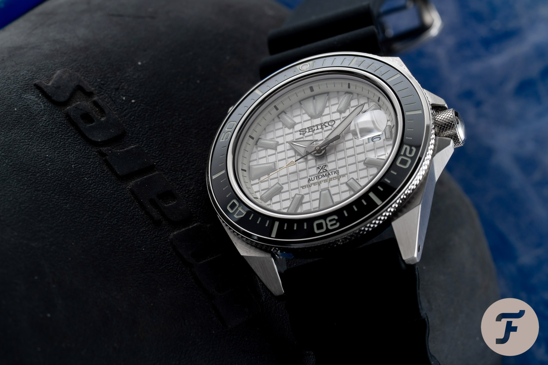 Японские часы Seiko SRPE37K1