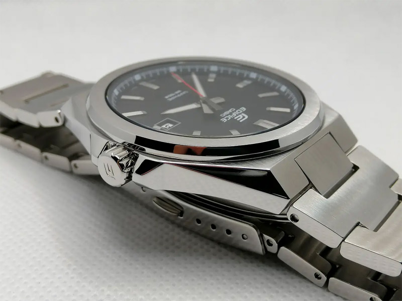 Casio Edifice EFB-108D-1A