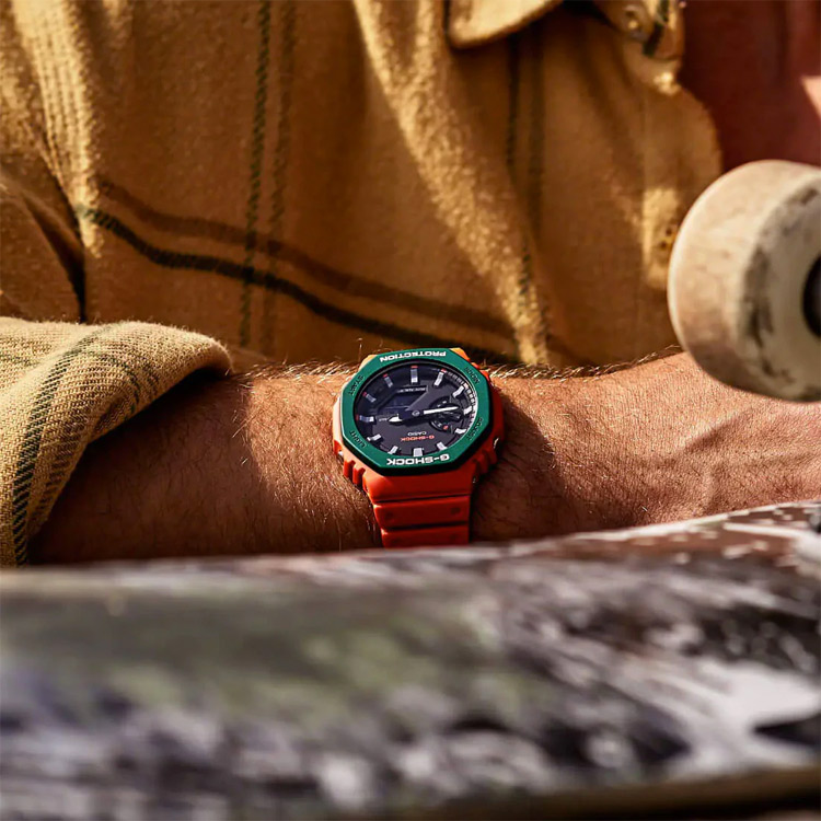 G-SHOCK GA-2110SC-4A