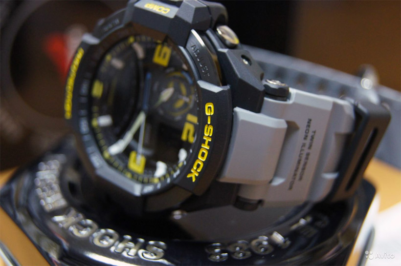 G-SHOCK GA-1000-8A