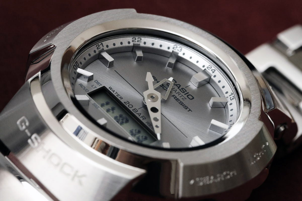 G-SHOCK AWM-500D-1A8
