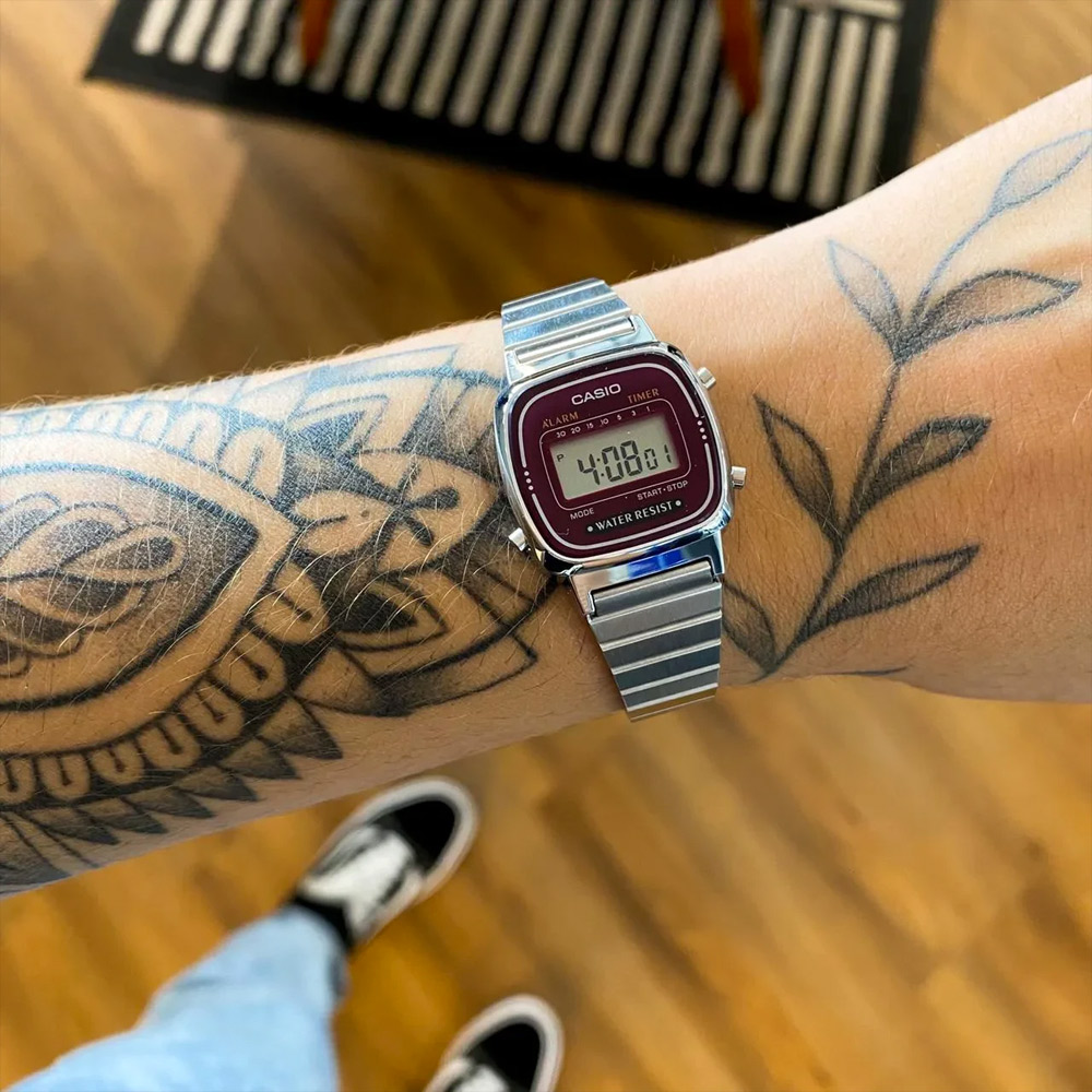 G-SHOCK LA670WA-4E