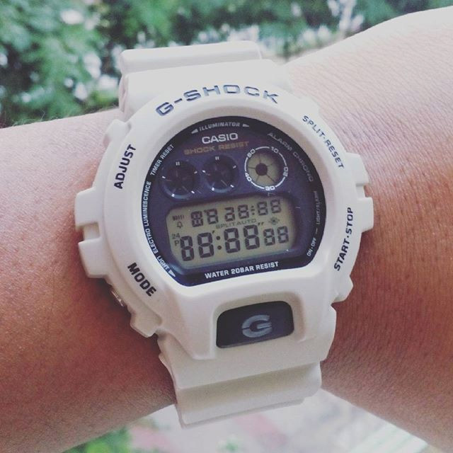 G-SHOCK DW-6900SD-8E