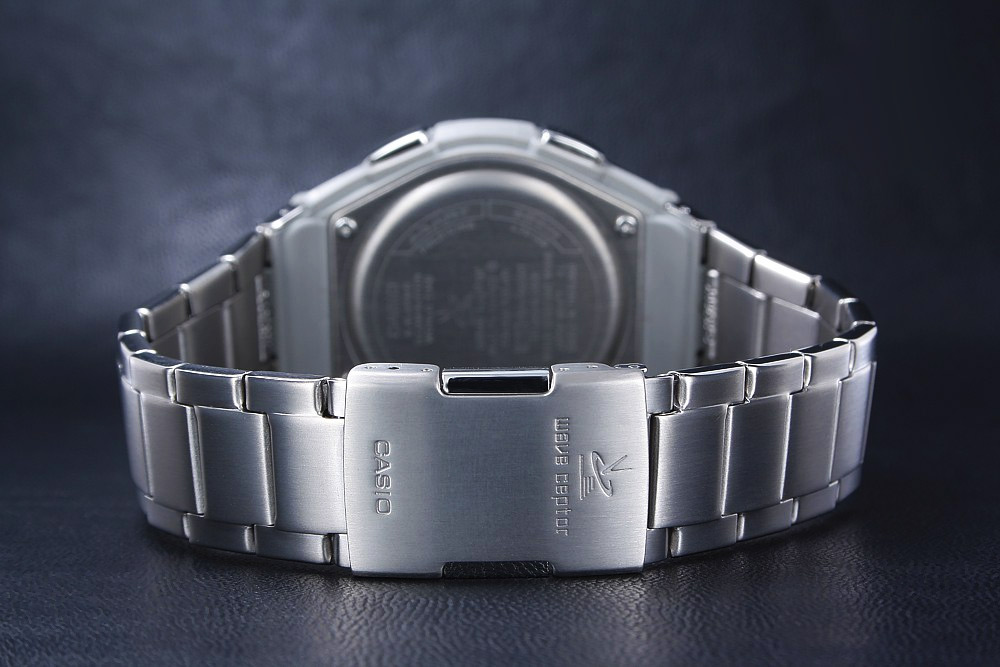 Casio Wave-Ceptor WVA-M650TD-1A