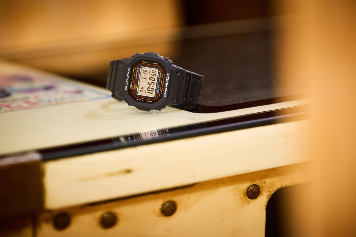 G-SHOCK DW-5000R-1A