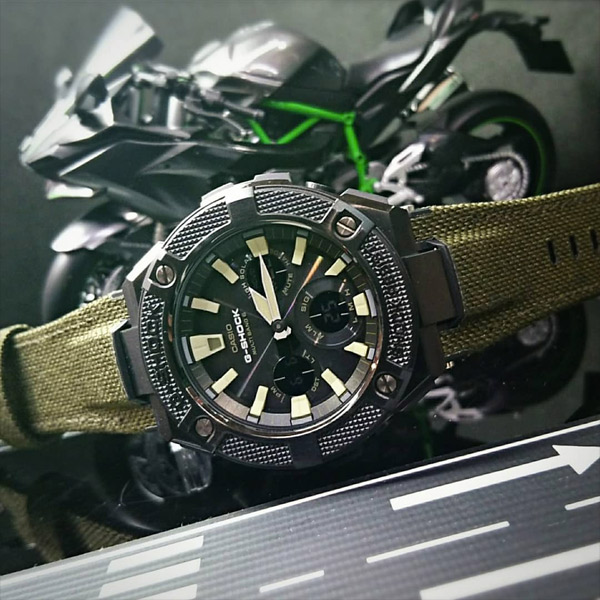 G-SHOCK GST-W130BC-1A3