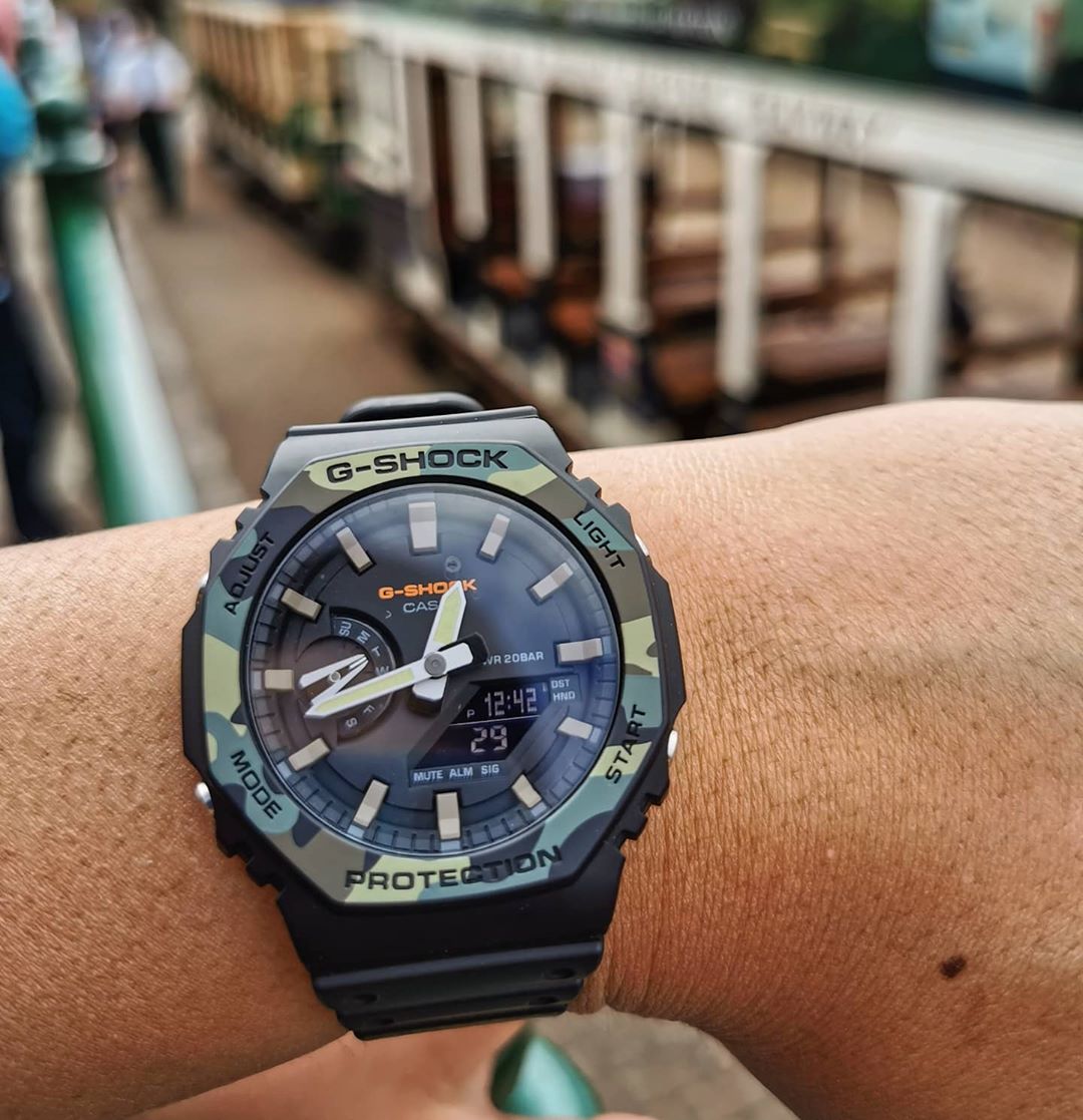 G-SHOCK GA-2100SU-1A
