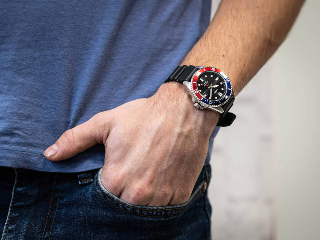 G-SHOCK MDV-10-1A2
