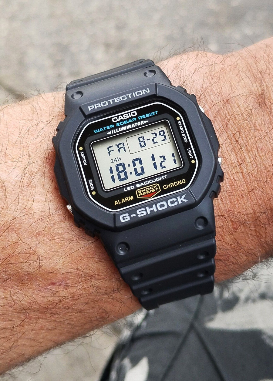 G-SHOCK DW-5600UE-1E