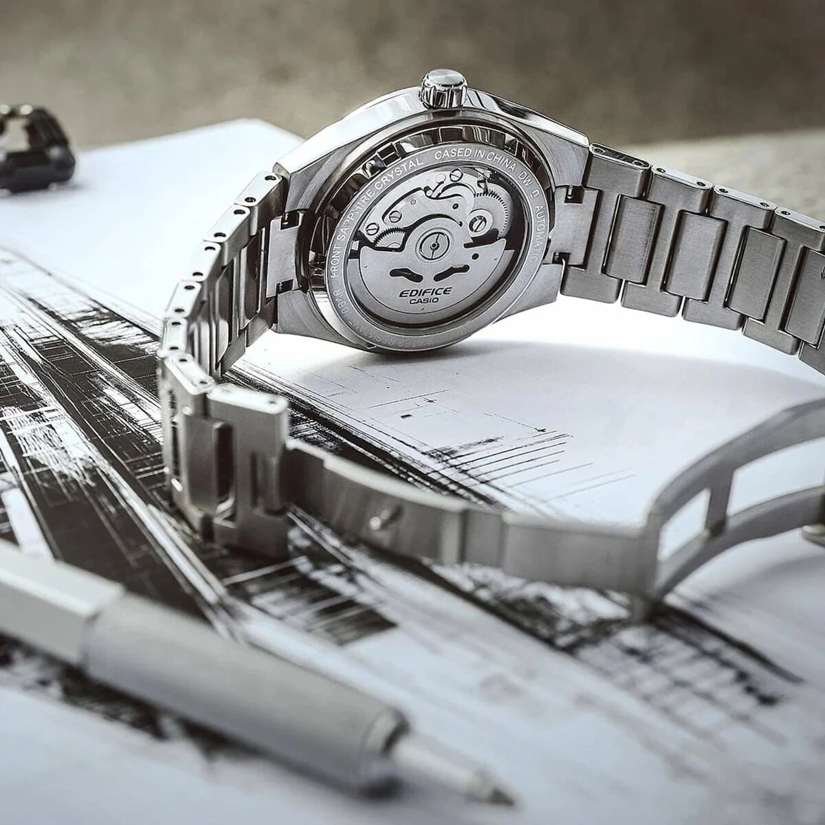 Что за камни используют в механических часах Casio и зачем