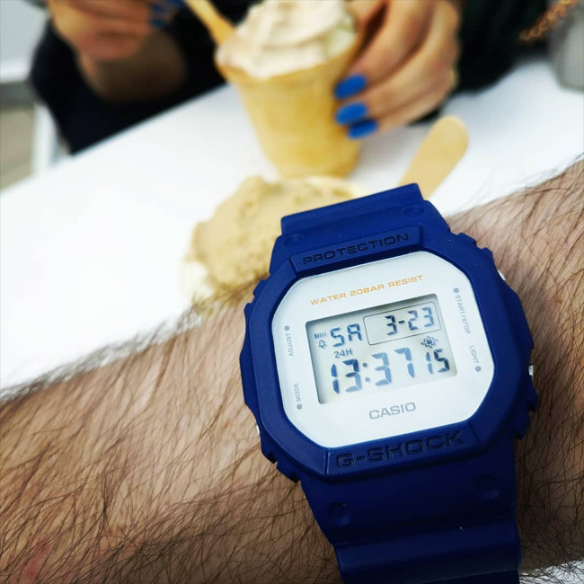 G-SHOCK DW-5600M-2E