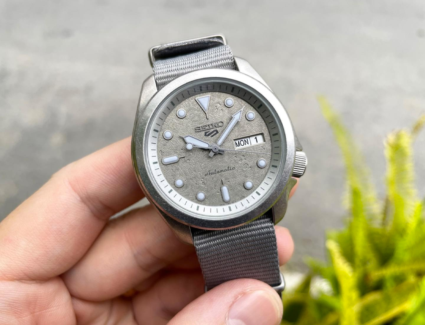 Японские часы Seiko SRPG63K1