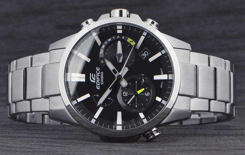Casio Edifice EQB-700D-1A