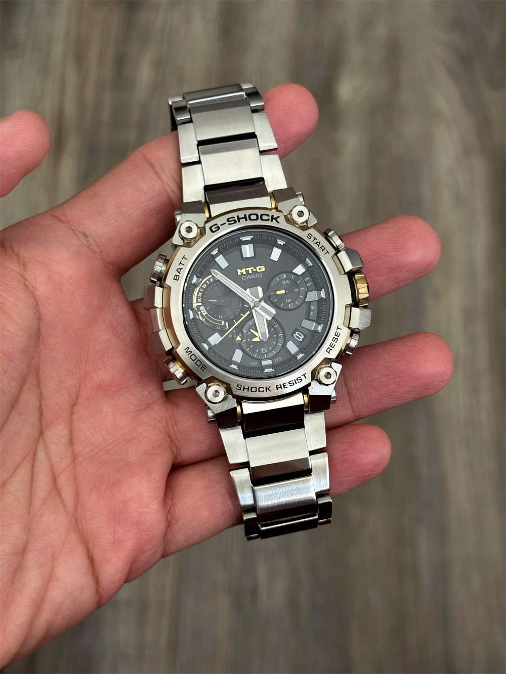 G-SHOCK MTG-B3000D-1A9