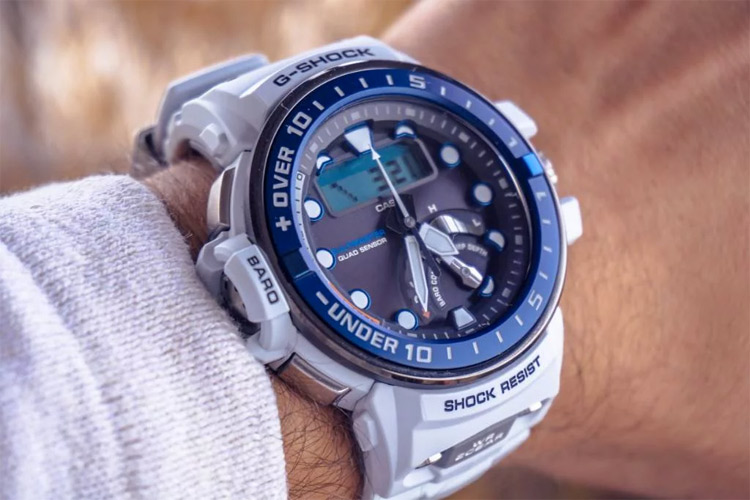 G-SHOCK GWN-Q1000-7A
