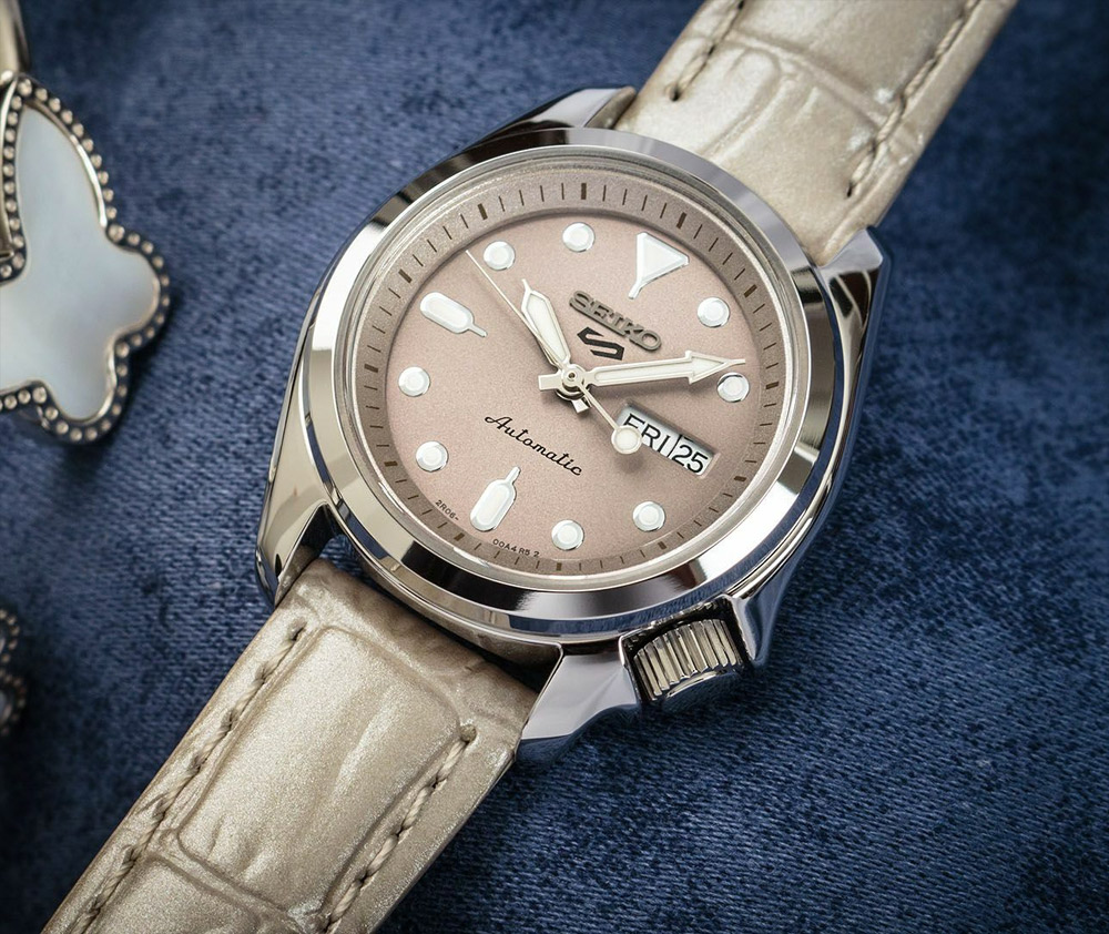 Японские часы Seiko SRE005K1