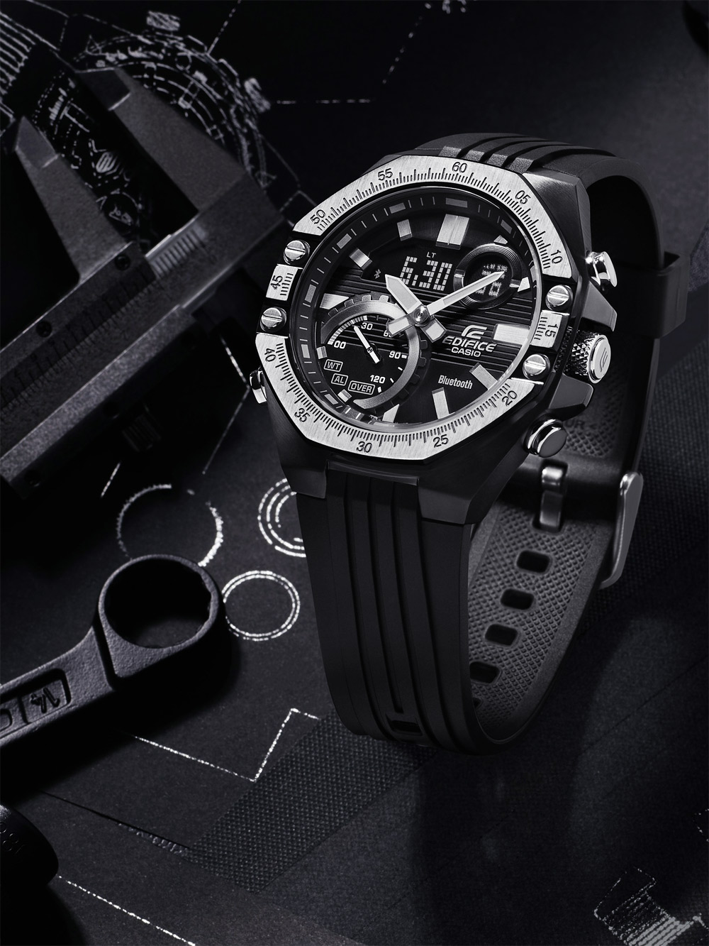 Casio Edifice ECB-10TP-1A