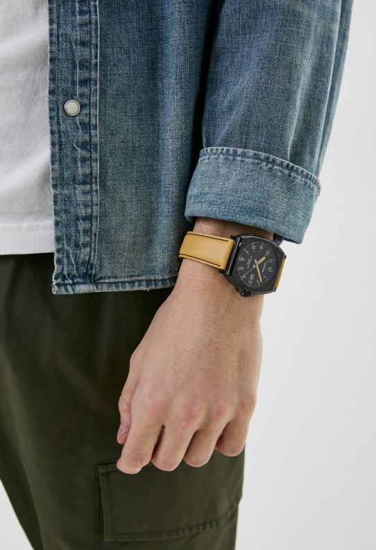 G-SHOCK MTP-E715L-5A