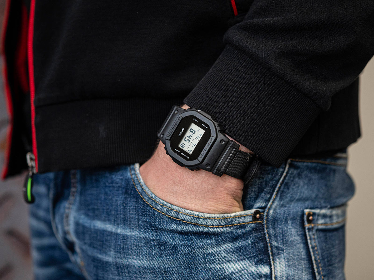 G-SHOCK DW-5600BCE-1E