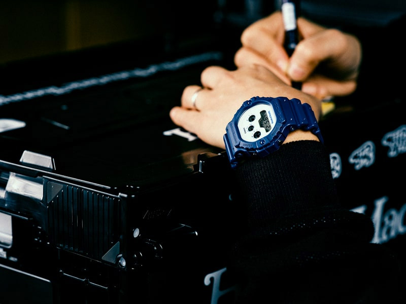 G-SHOCK DW-5900WY-2E
