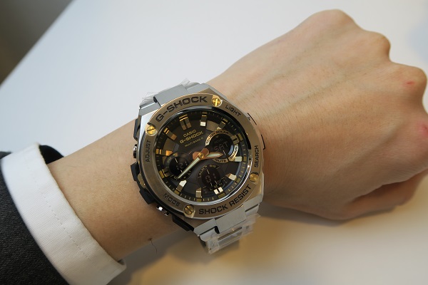 G-SHOCK GST-W110D-1A9