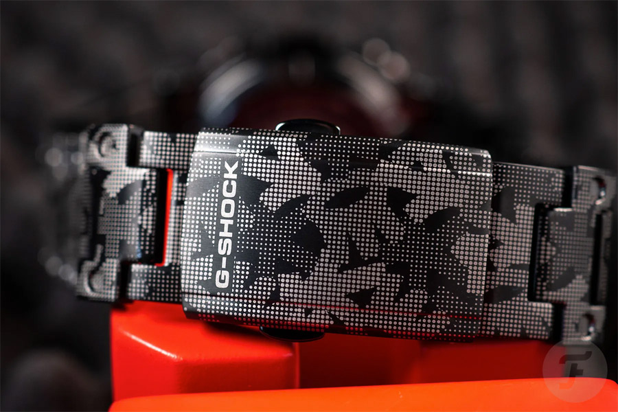 G-SHOCK GMW-B5000EH-1E