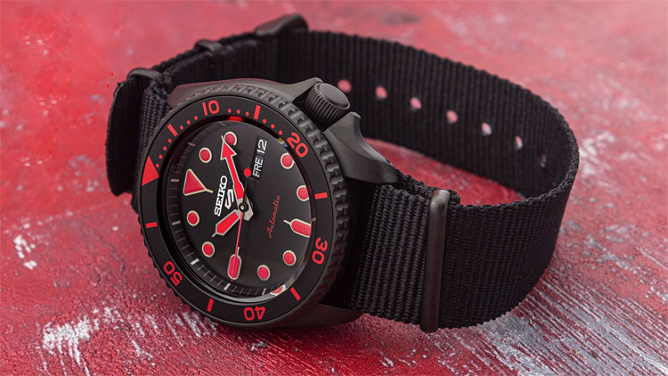 Японские часы Seiko SRPD83K1