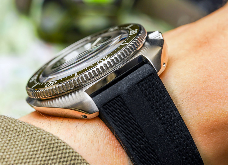 Японские часы Seiko SPB153J1