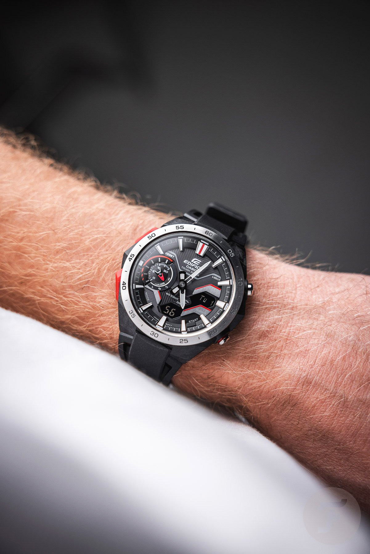 Casio Edifice ECB-2200P-1A