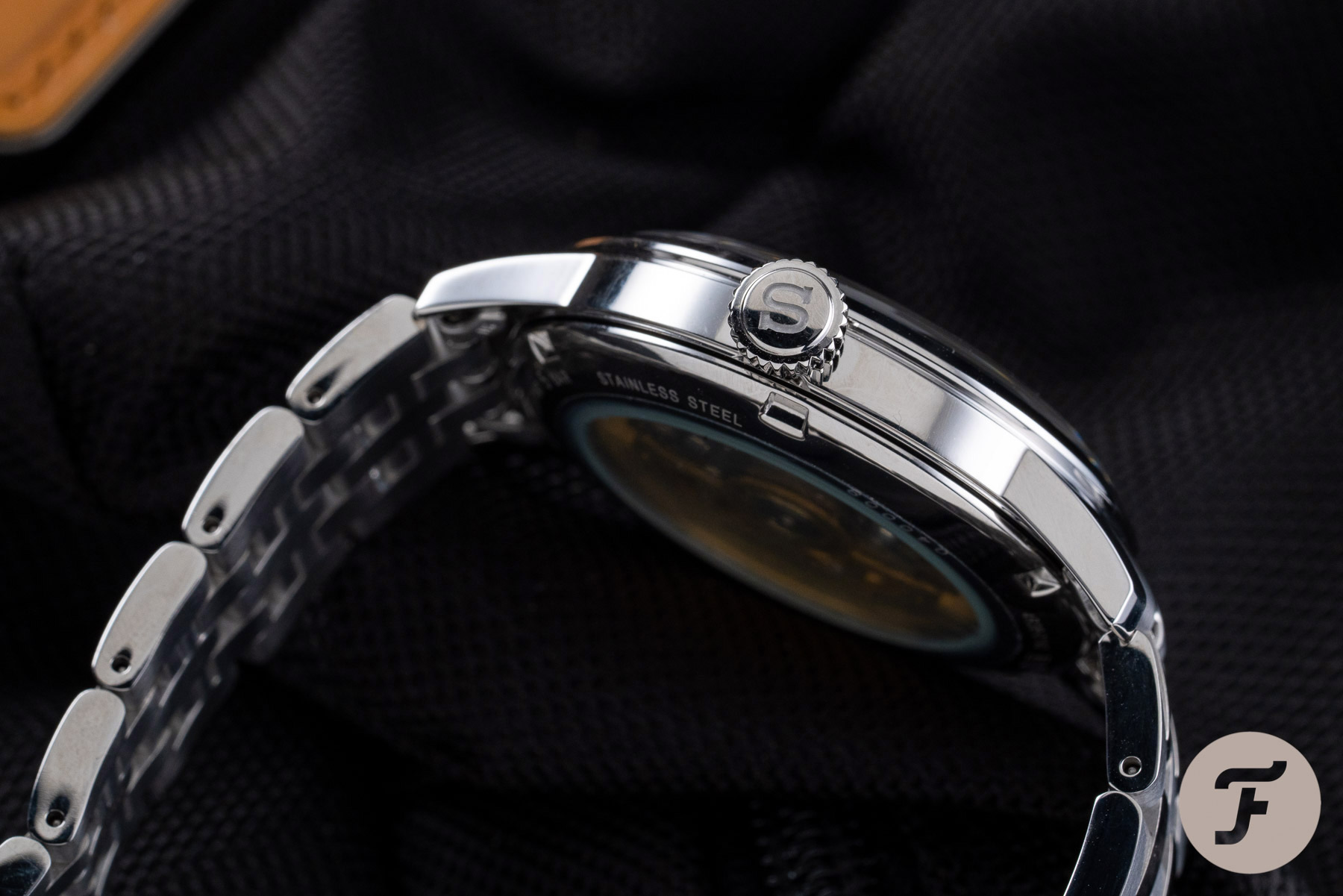 Японские часы Seiko SSA439J1