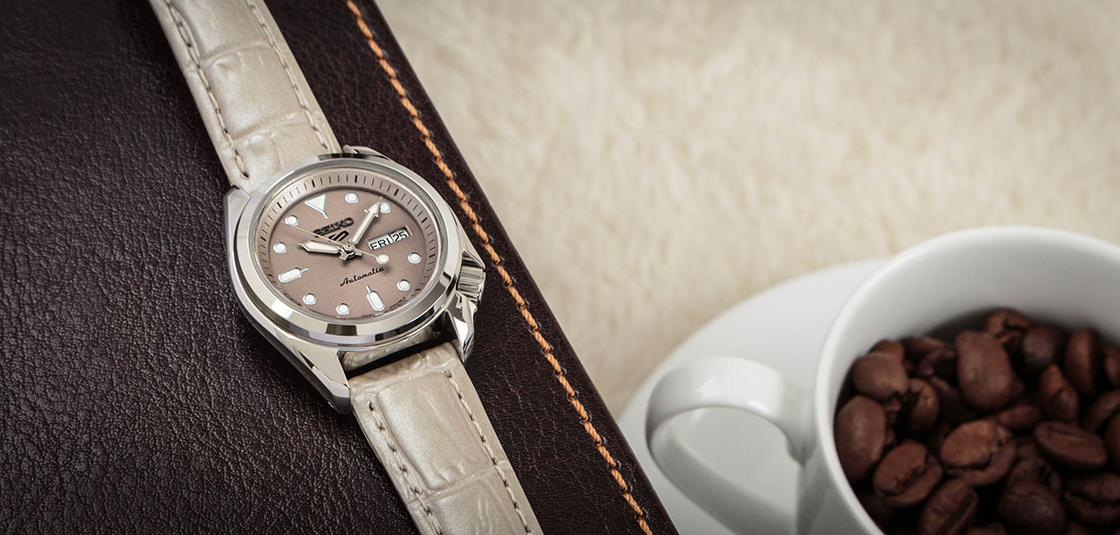 Японские часы Seiko SRE005K1