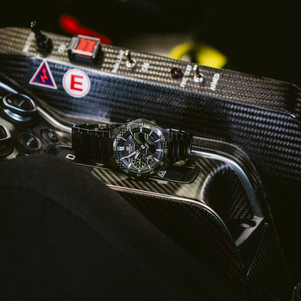 Casio Edifice ECB-2200RC-1A3