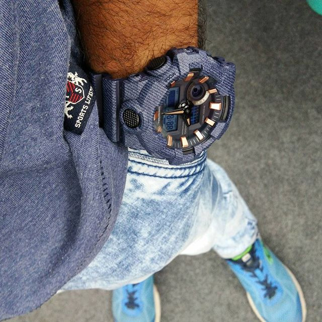 G-SHOCK GA-700DE-2A