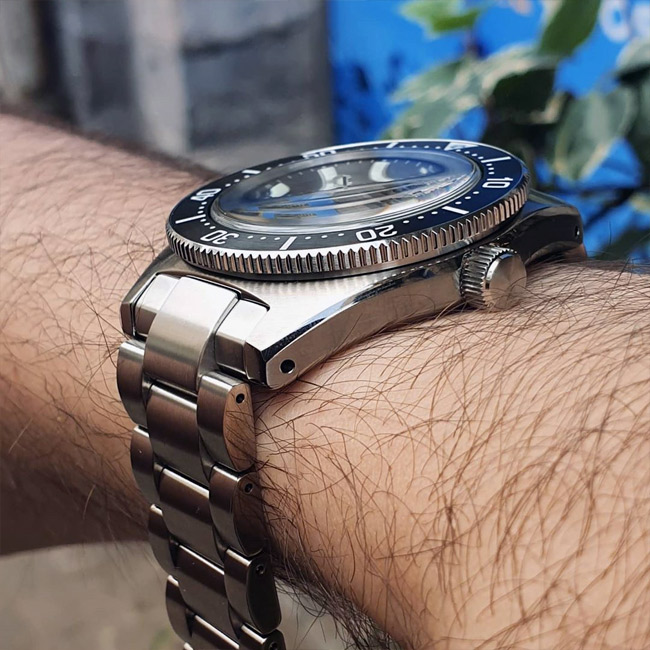 Японские часы Seiko SPB143J1