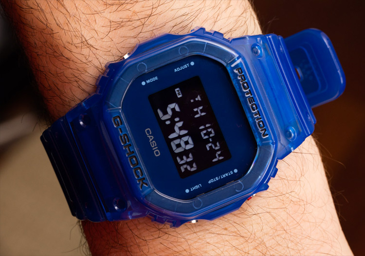 G-SHOCK DW-5600SB-2E