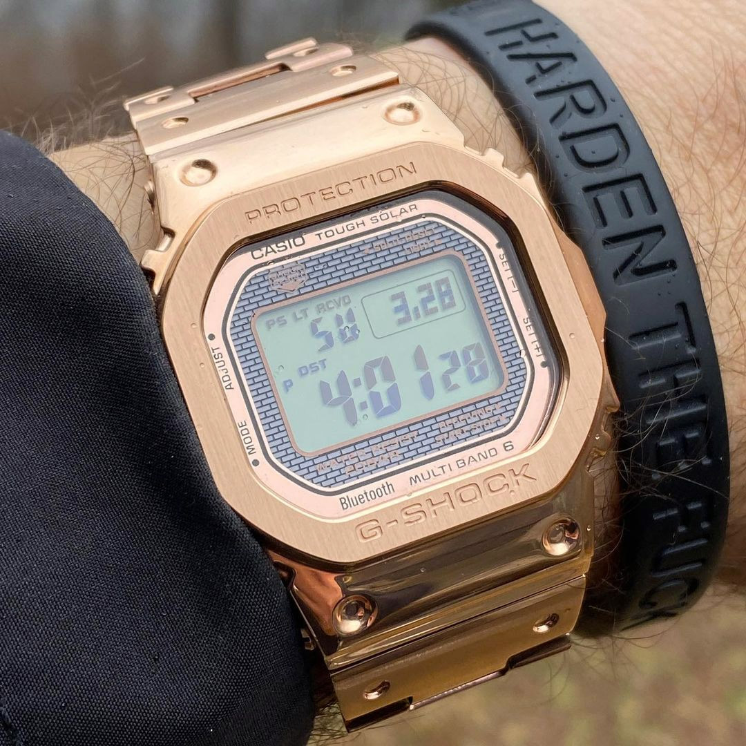 G-SHOCK GMW-B5000GD-4E