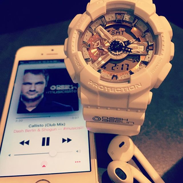 G-SHOCK GA-110DB-7A
