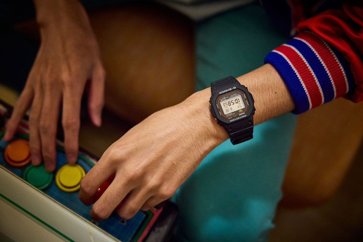 G-SHOCK DW-5000R-1A