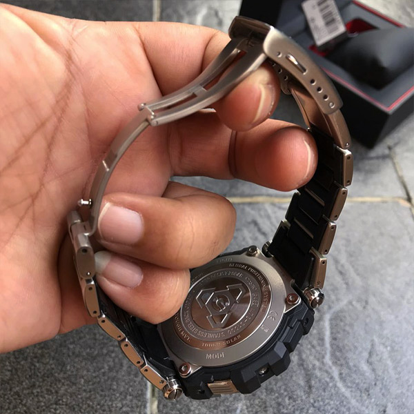 G-SHOCK MTG-G1000D-1A