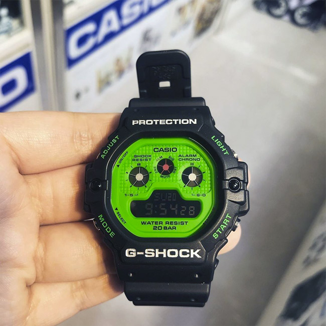 G-SHOCK DW-5900RS-1E