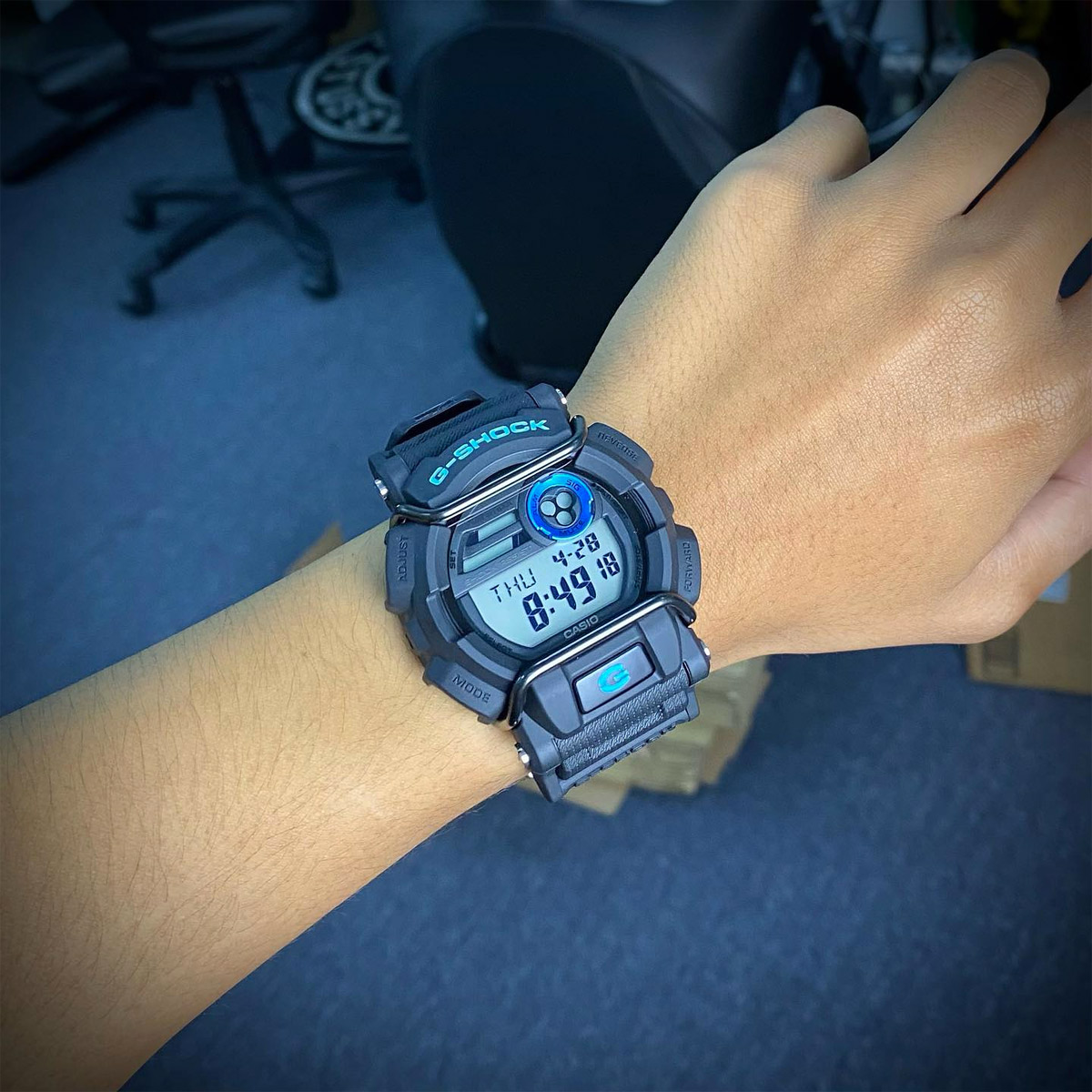 G-SHOCK GD-400-1B2