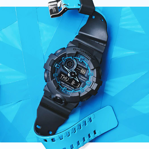 G-SHOCK GA-700SE-1A2