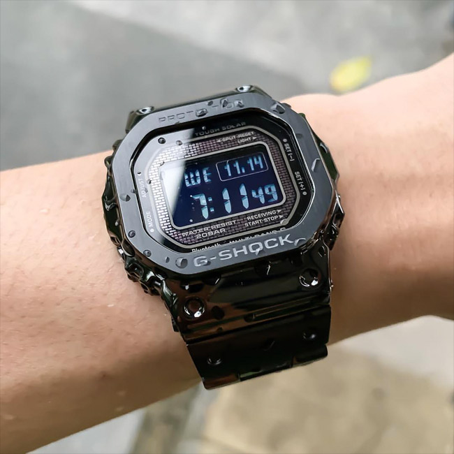 G-SHOCK GMW-B5000GD-1E