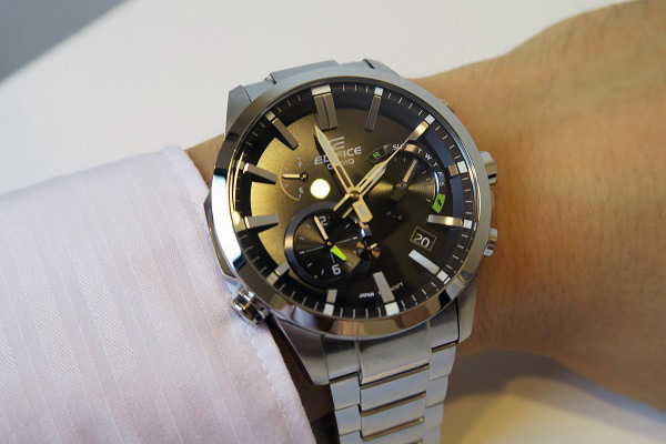 Casio Edifice EQB-700D-1A