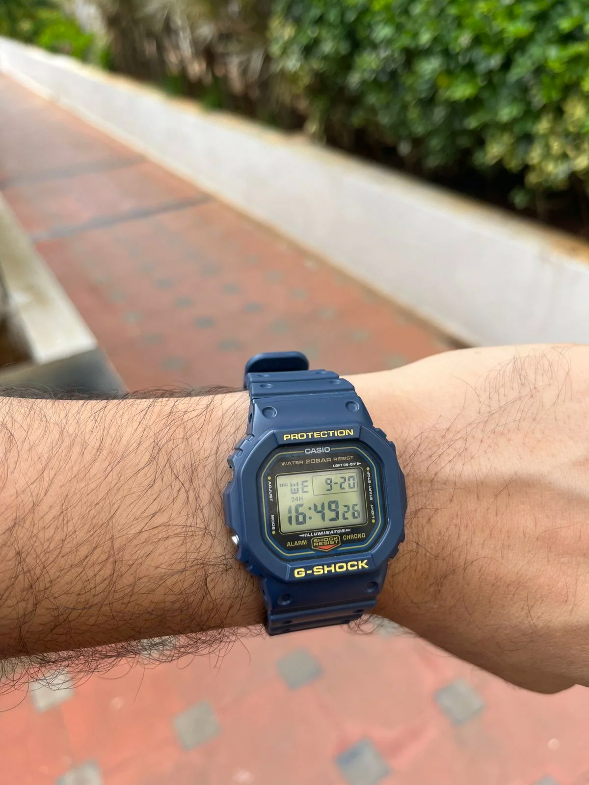 G-SHOCK DW-5600RB-2E