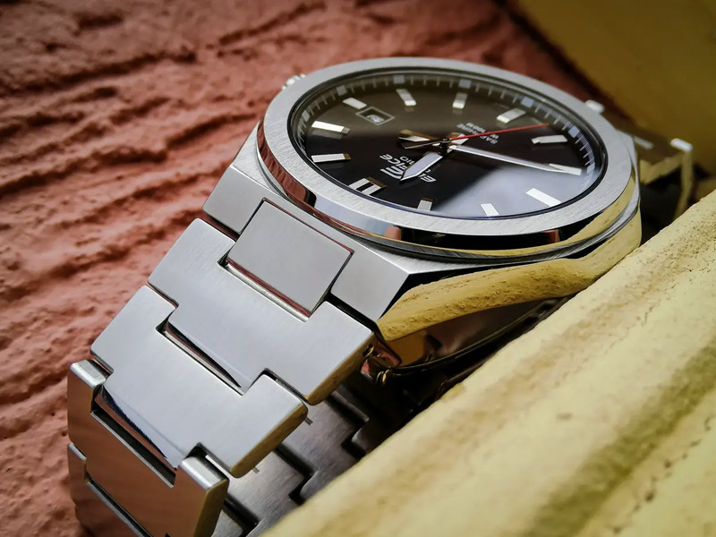 Casio Edifice EFB-108D-1A
